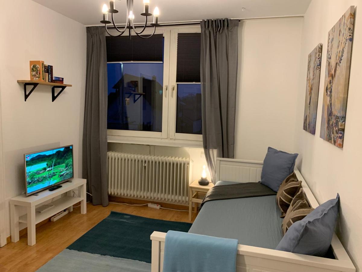 Haus Am Stadtrand Mit Super Verbindung In Die City Kassel Exterior foto